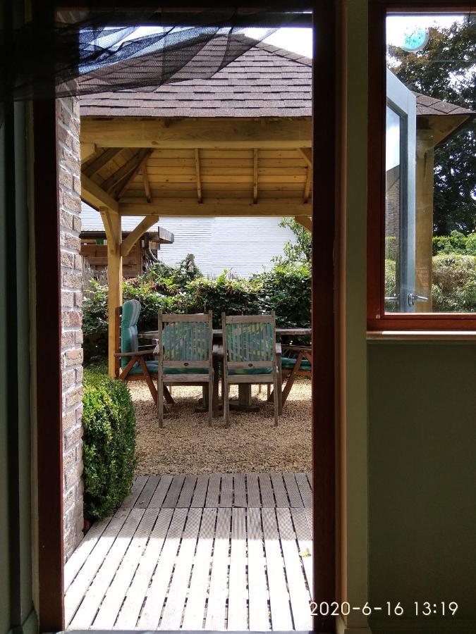 Holiday Home Harmony Brecht Bagian luar foto