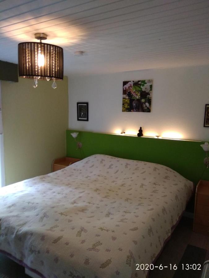 Holiday Home Harmony Brecht Bagian luar foto